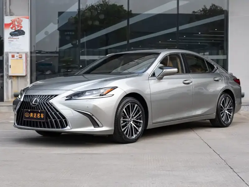Lexus ES, 2023