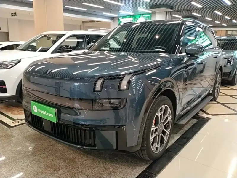 Lynk & Co 900, 2025