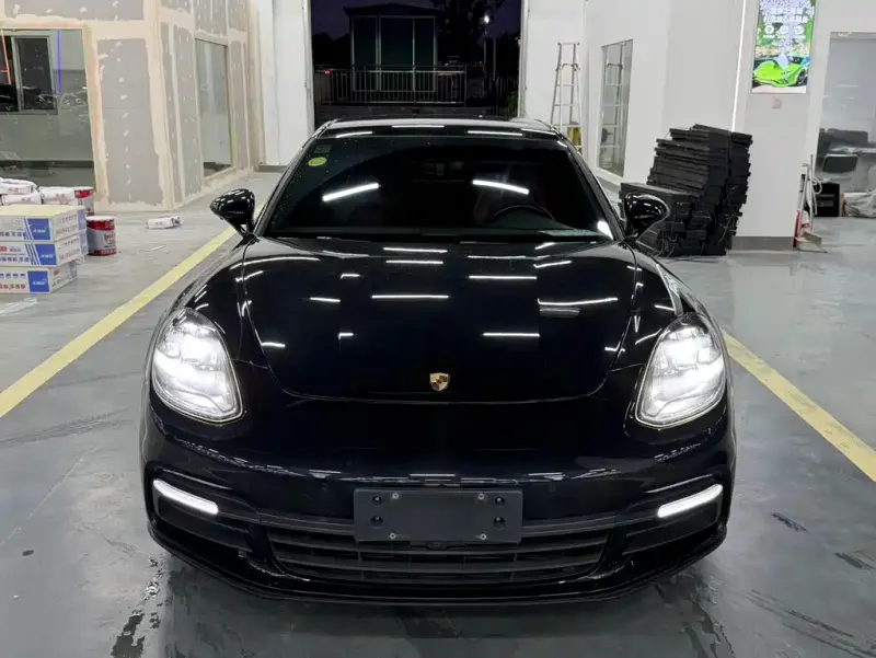 Porsche Panamera, 2017