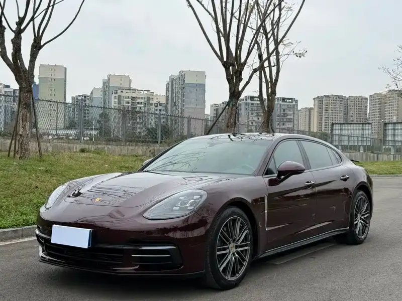 Porsche Panamera, 2018