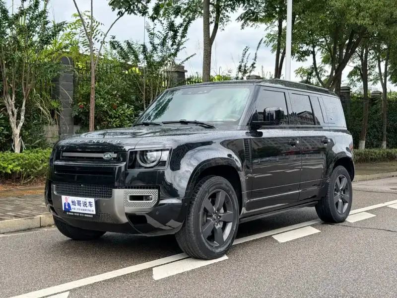 Land Rover Defender, 2023
