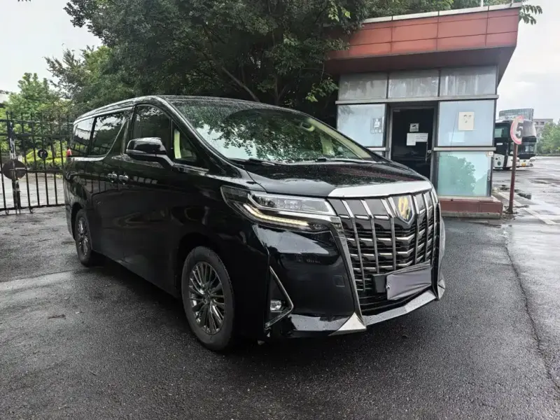 Toyota Alphard, 2021