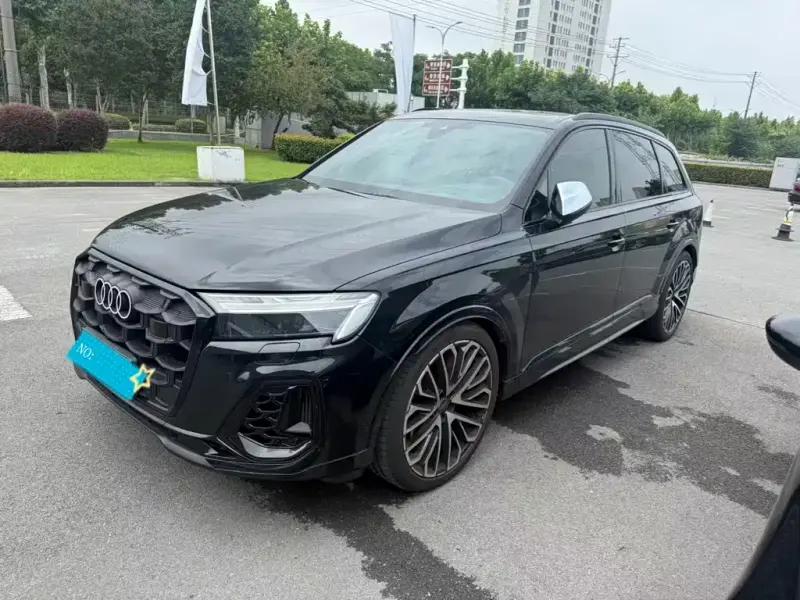 Audi SQ7, 2025