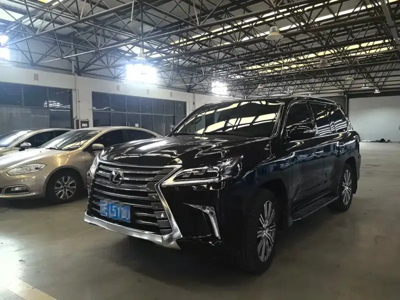 Lexus LX, 2017