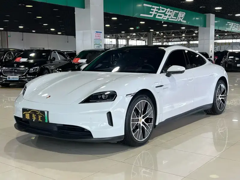 Porsche Taycan, 2025