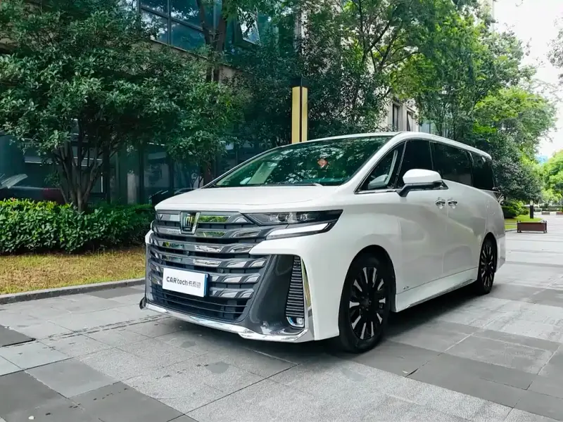Toyota Vellfire, 2025