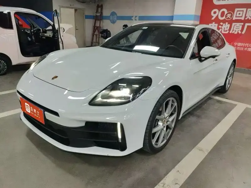 Porsche Panamera, 2024