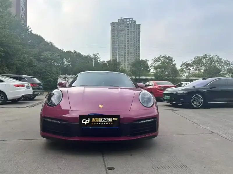 Porsche 911, 2024