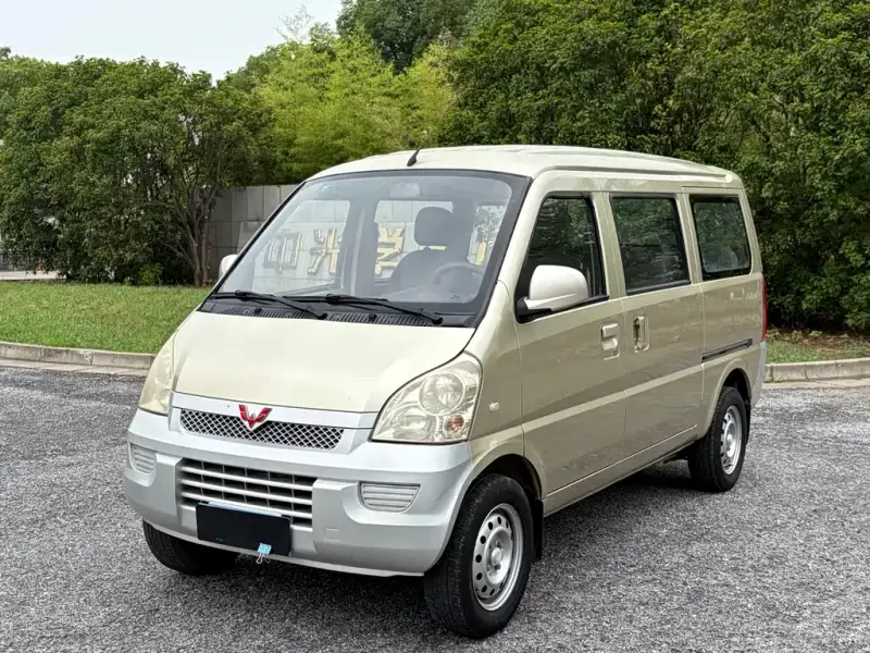 Wuling Rongguang, 2015