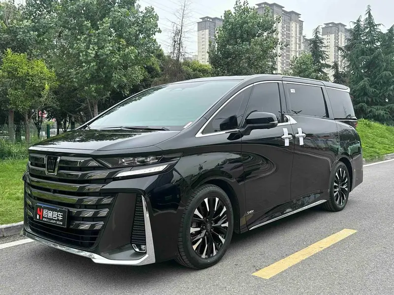 Toyota Vellfire, 2024