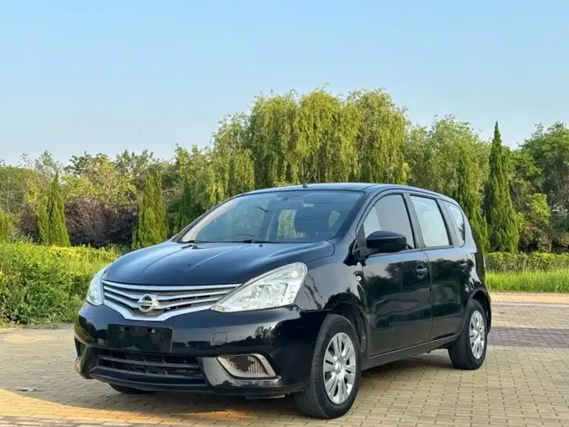 Nissan Livina, 2015