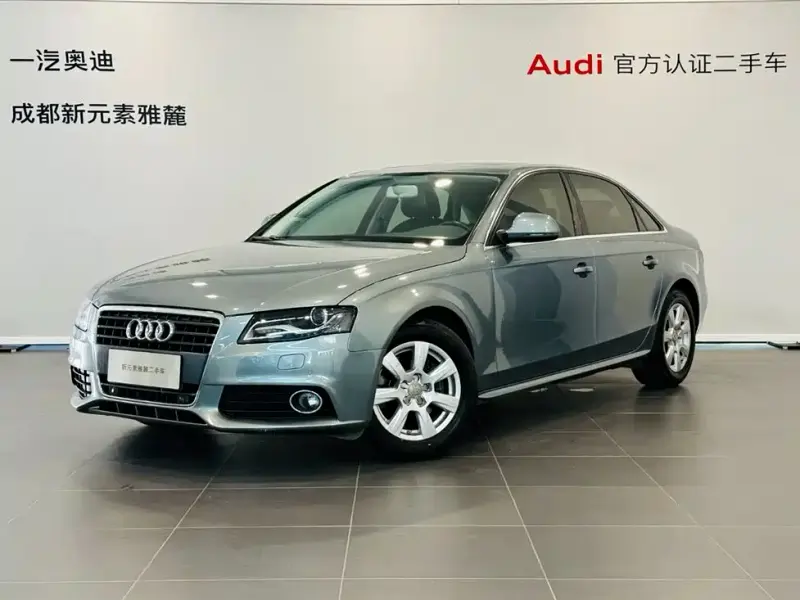 Audi A4L, 2012