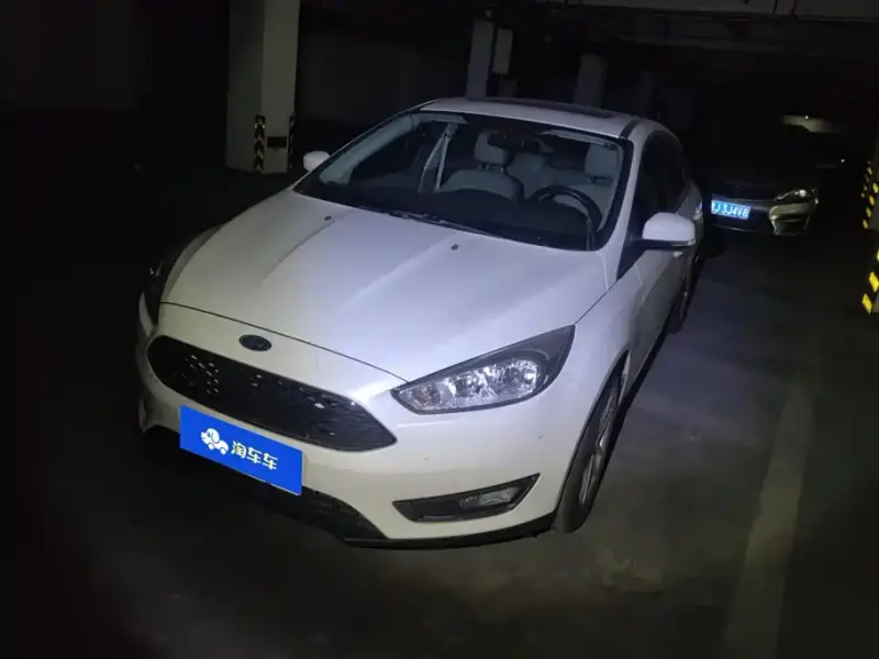 Ford Focus, 2015