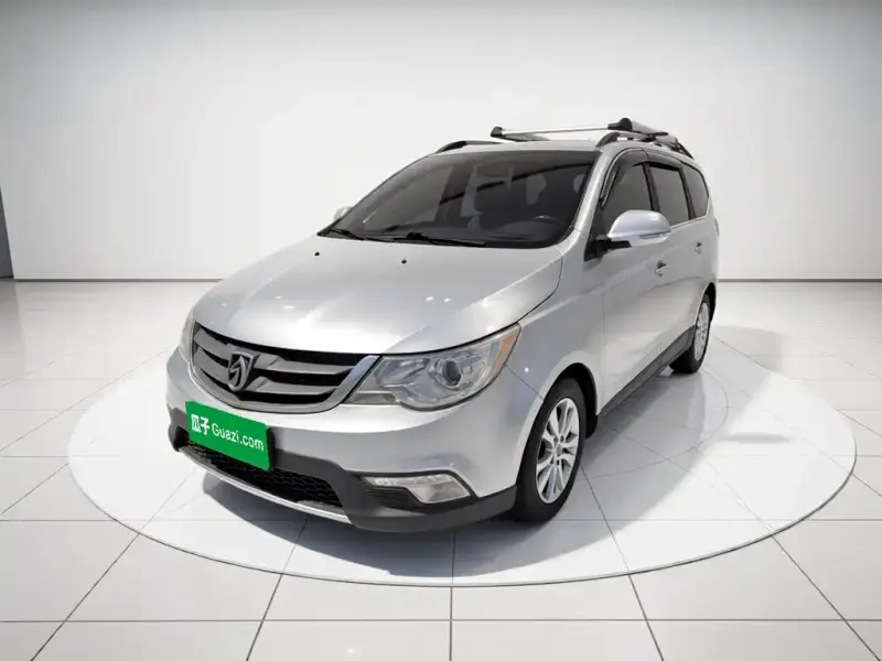 Baojun 730, 2015
