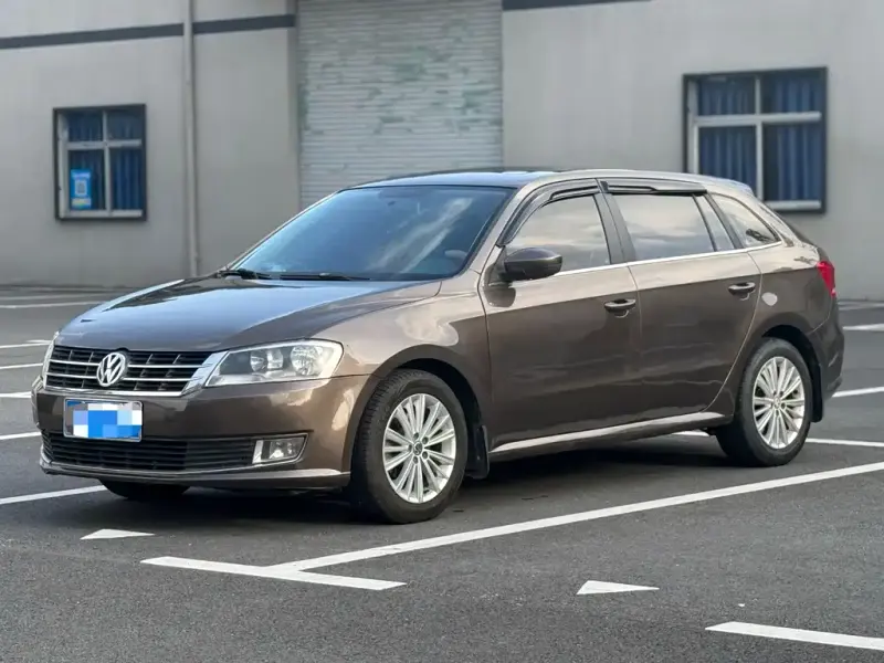 Volkswagen Gran Lavida, 2015