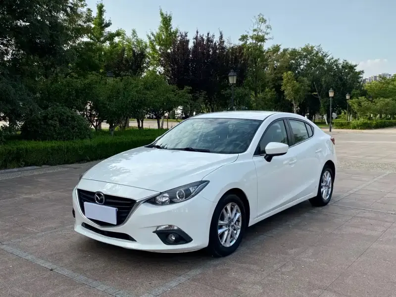 Mazda 3 Axela, 2016