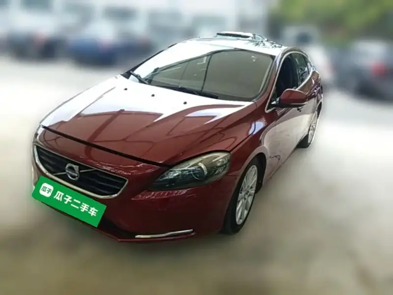 Volvo V40, 2016