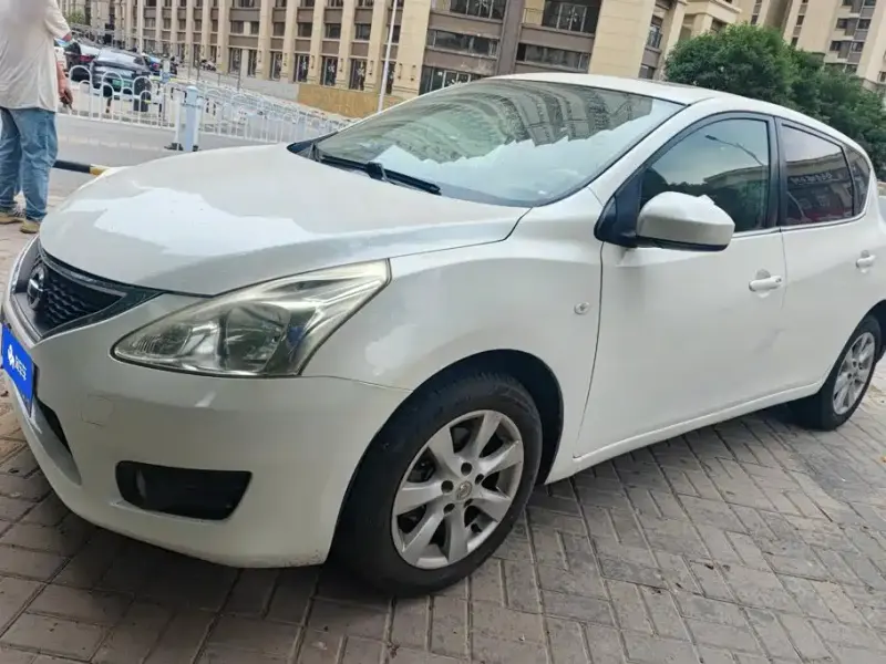 Nissan Tiida, 2015