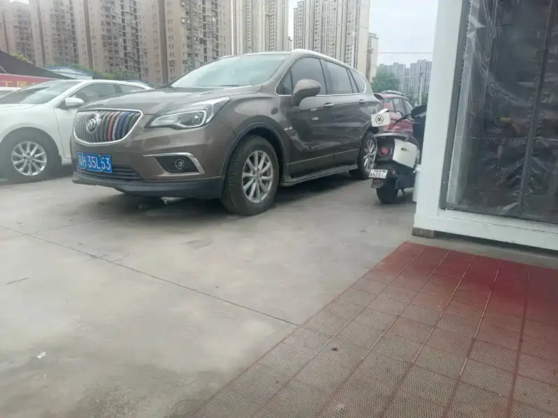 Buick Envision Plus, 2016
