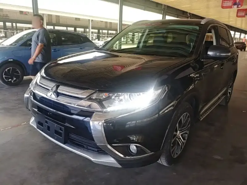 Mitsubishi Outlander, 2018