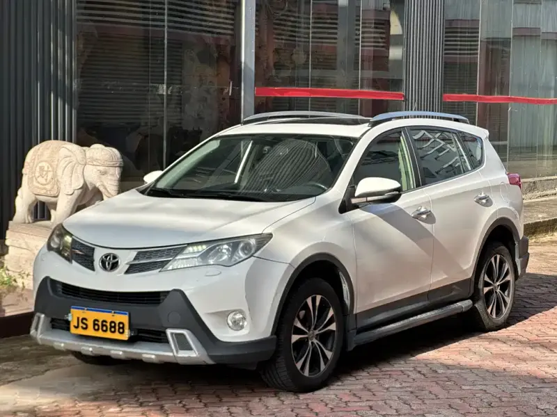 Toyota RAV4, 2014