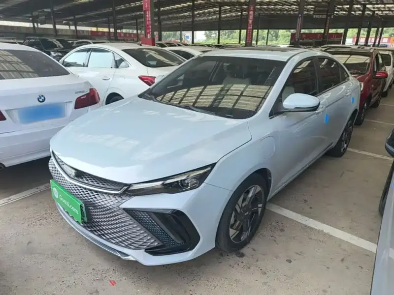Geely L HiP, 2022