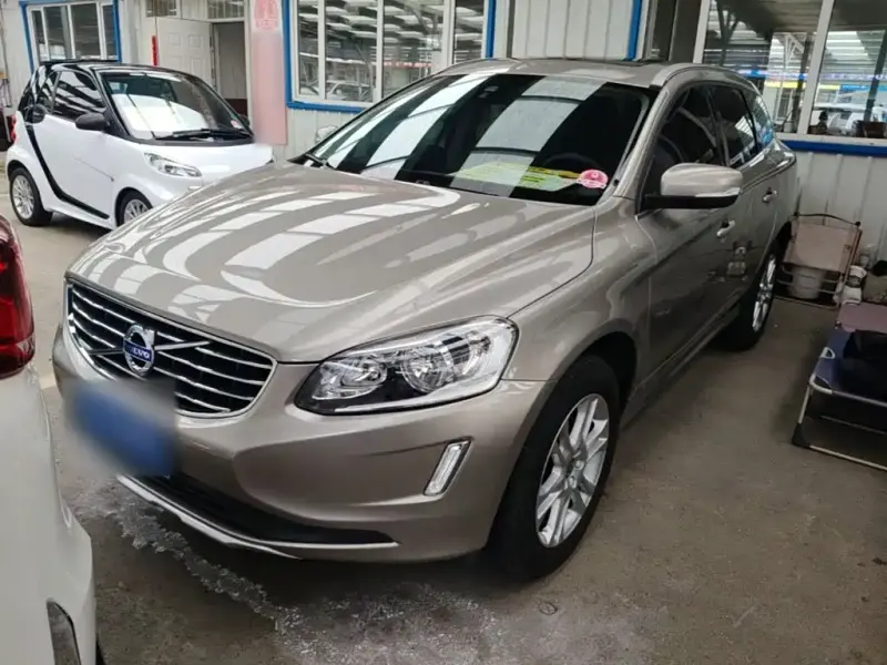 Volvo XC60, 2015