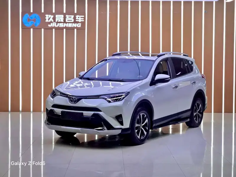 Toyota RAV4, 2015