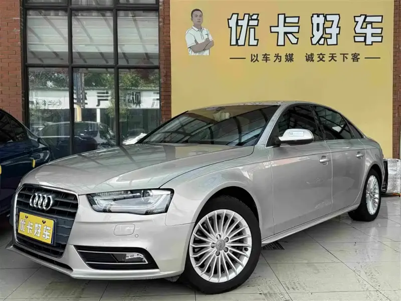 Audi A4L, 2015