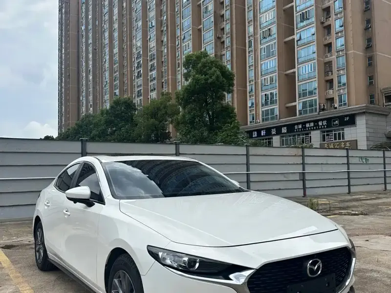 Mazda 3 Axela, 2021