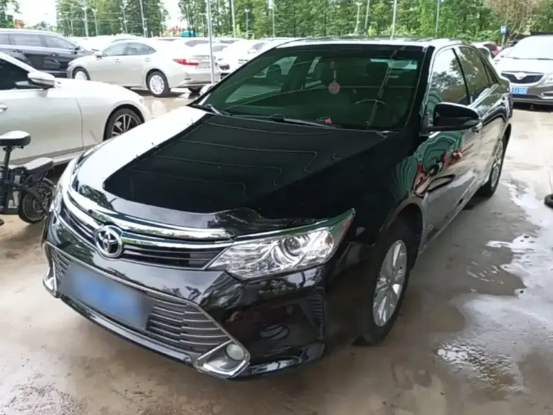 Toyota Camry, 2016