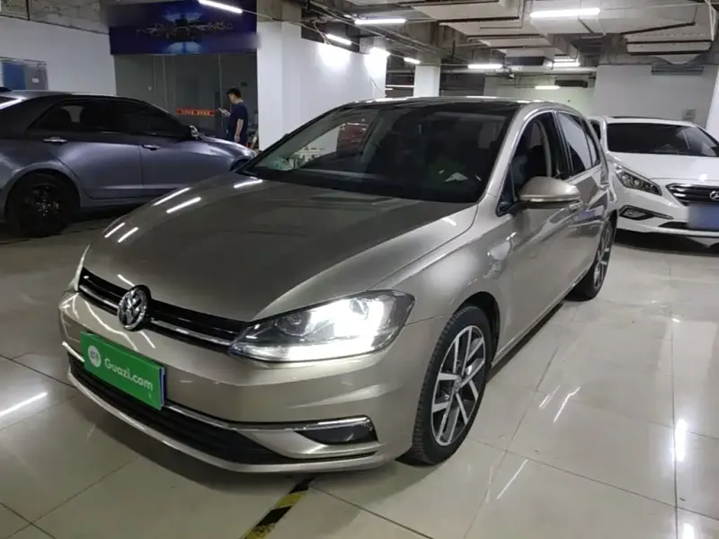 Volkswagen Golf, 2020