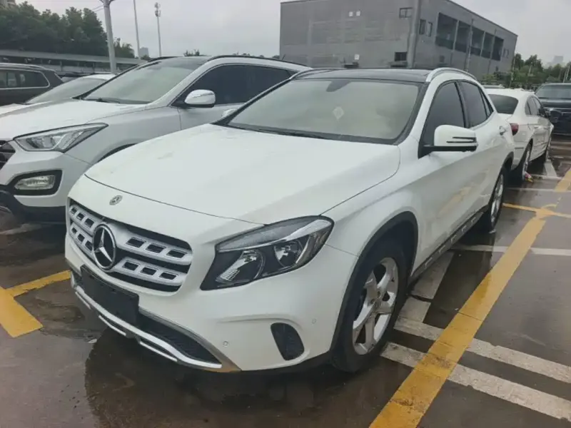 Mercedes-Benz GLA, 2018