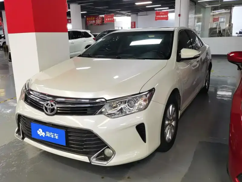 Toyota Camry, 2016