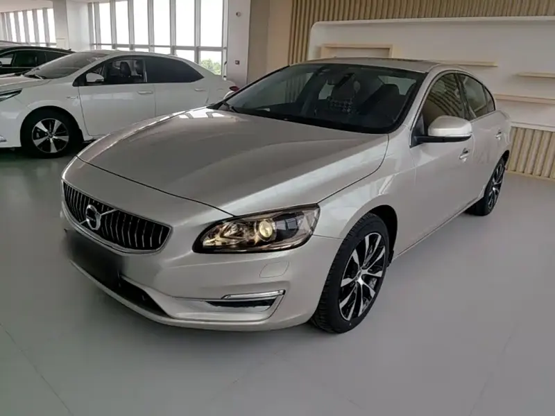 Volvo S60, 2020