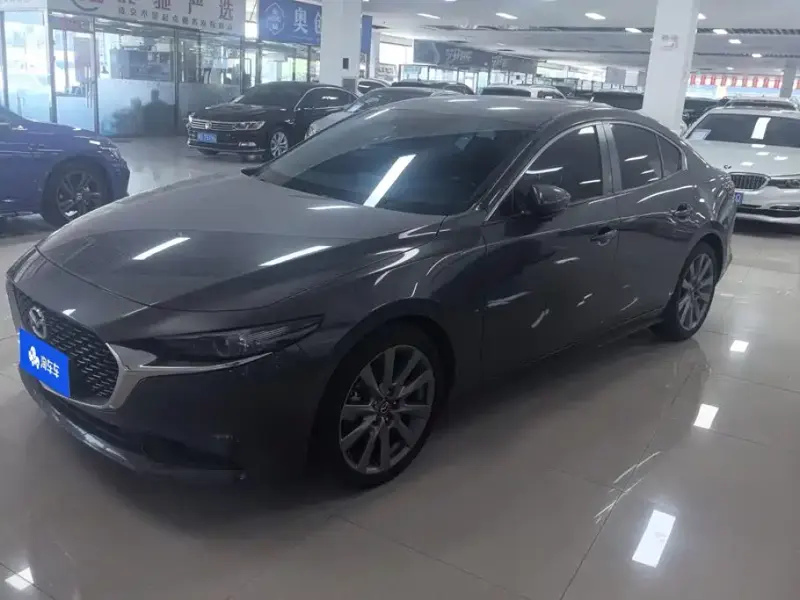 Mazda 3 Axela, 2020