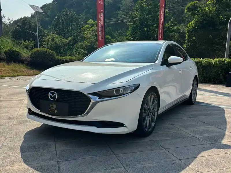 Mazda 3 Axela, 2022