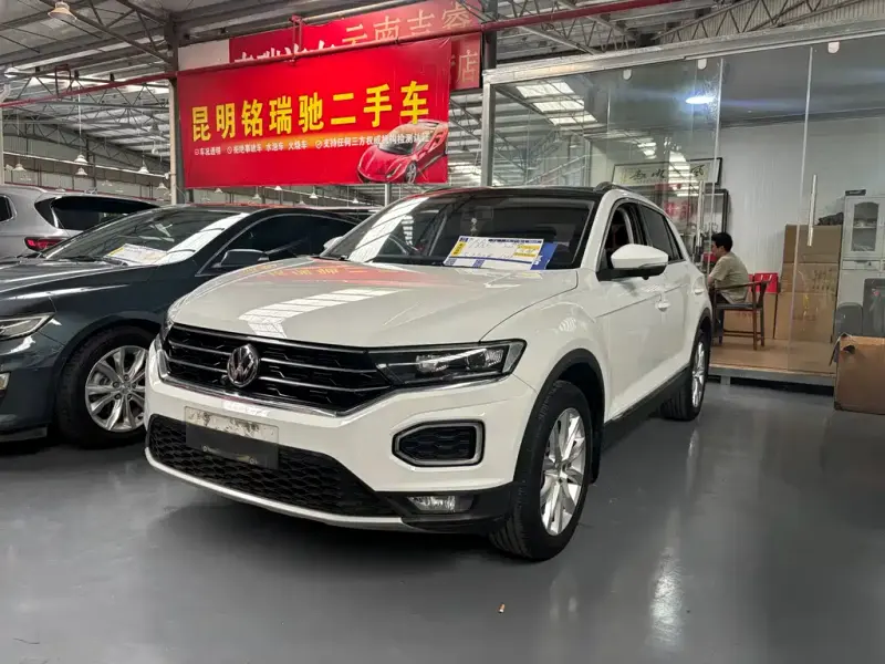 Volkswagen T-Roc, 2021