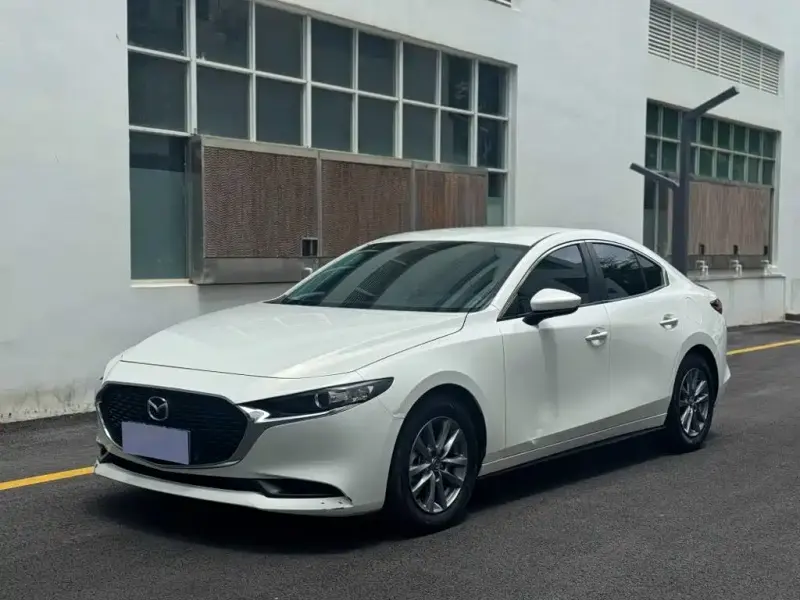 Mazda 3 Axela, 2024