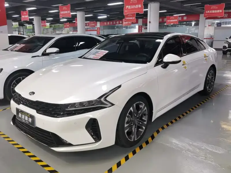 Kia K5, 2021