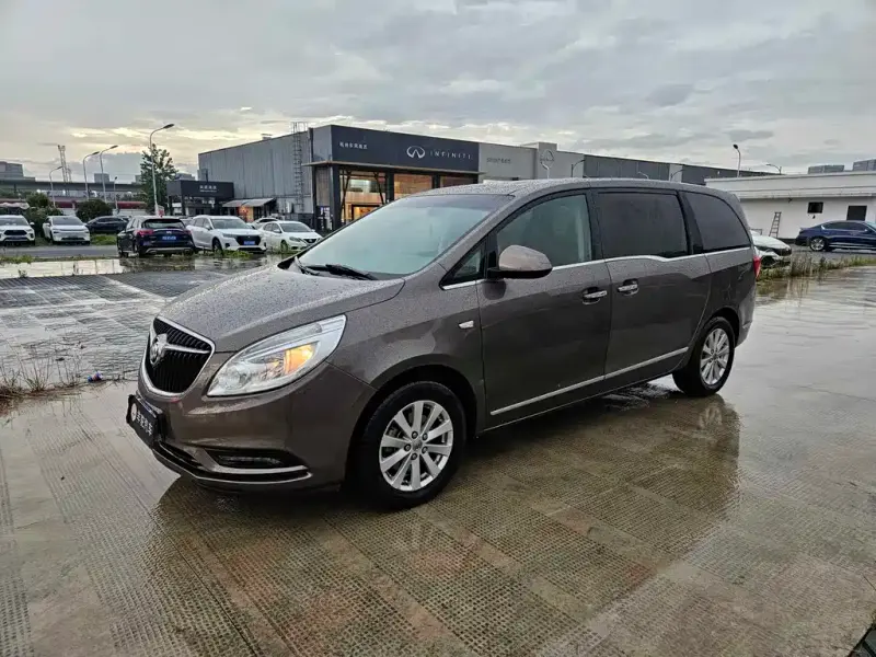 Buick GL8, 2018