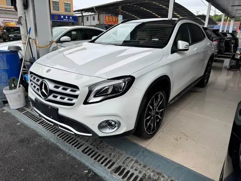 Mercedes-Benz GLA, 2018