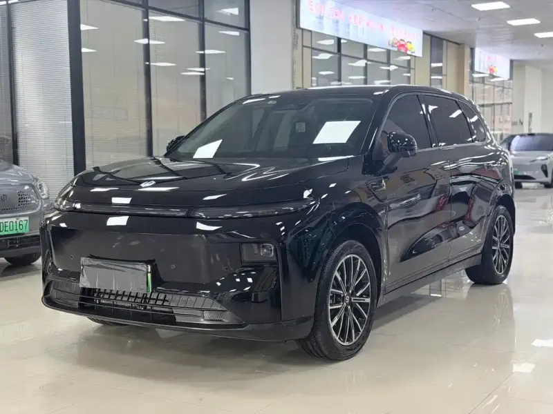 Leapmotor B10, 2025