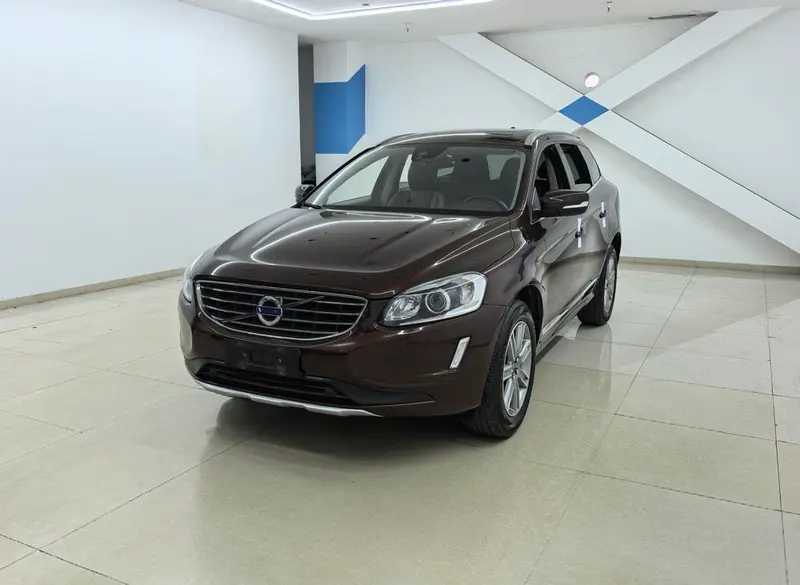 Volvo XC60, 2015
