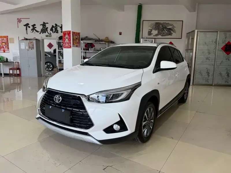 Toyota Yaris L, 2023