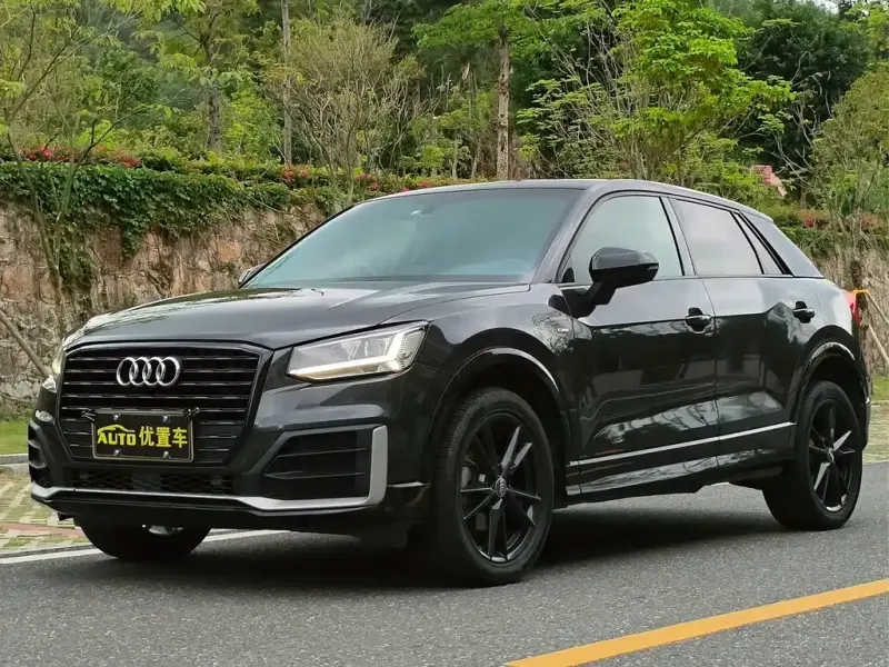 Audi Q2L, 2021