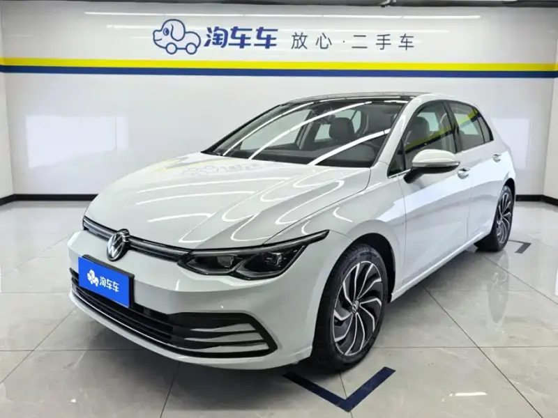 Volkswagen Golf, 2021