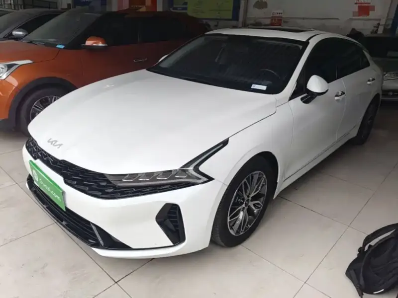 Kia K5, 2025