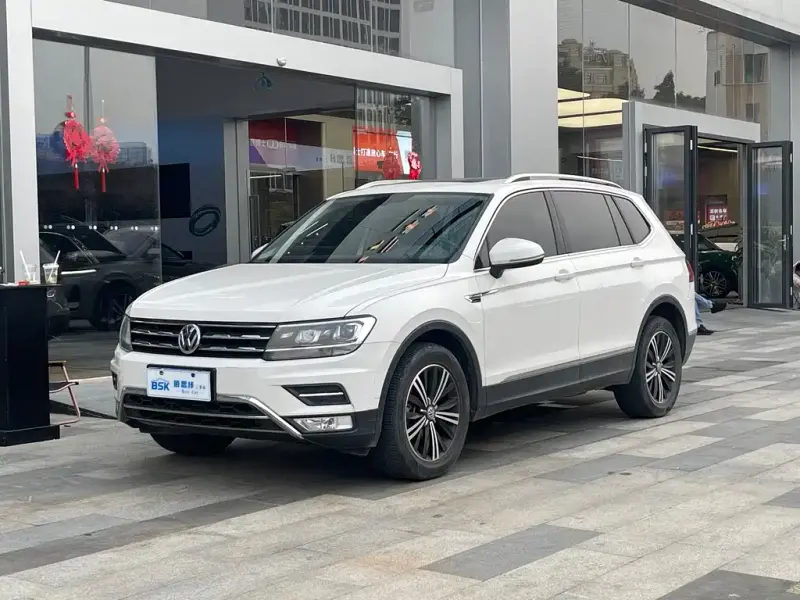 Volkswagen Tiguan L, 2020