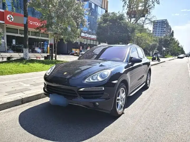 Porsche Cayenne, 2012